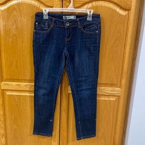 Ink brand jeans size 5 there’s no size 5, so I picked size 6!